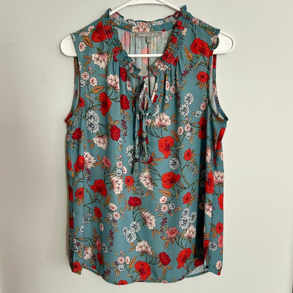 Daniel Rainn Blue Floral Tank, Size Small